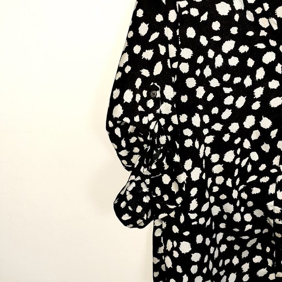 Black and White Dotted print Collarless Blouse - Picture 3 of 4